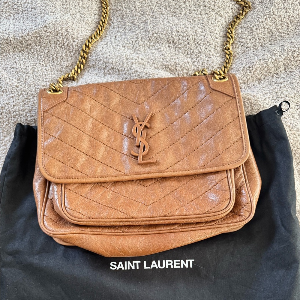 Saint Laurent Niki Bag Medium, Light Caramel - like new, box/card included
